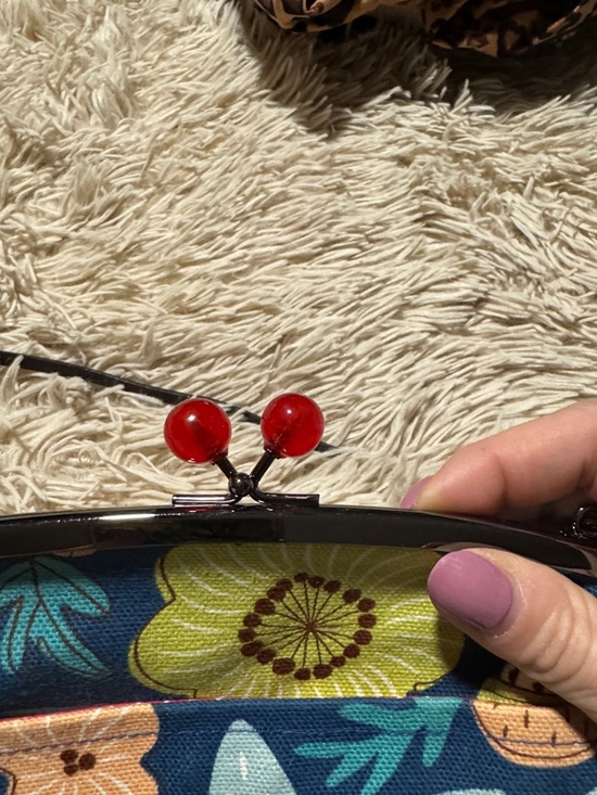 Source Unknown Blue Floral Kiss-Lock Wristlet Clutch - Picture 3 of 9